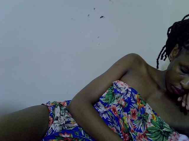Velvet-luxe webcam