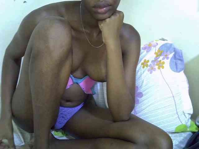 Velvet-luxe webcam