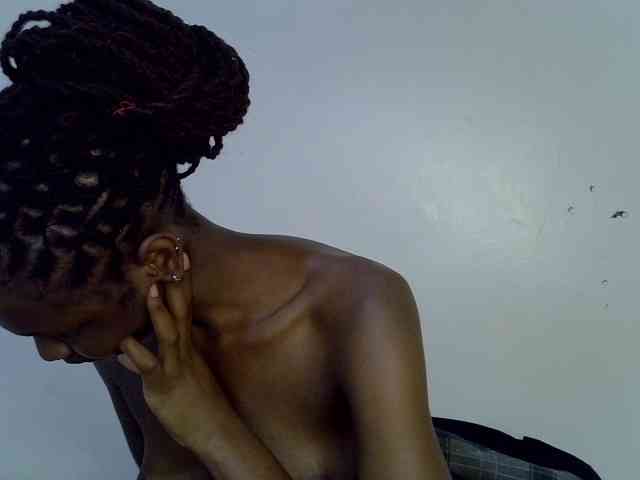 Velvet-luxe webcam