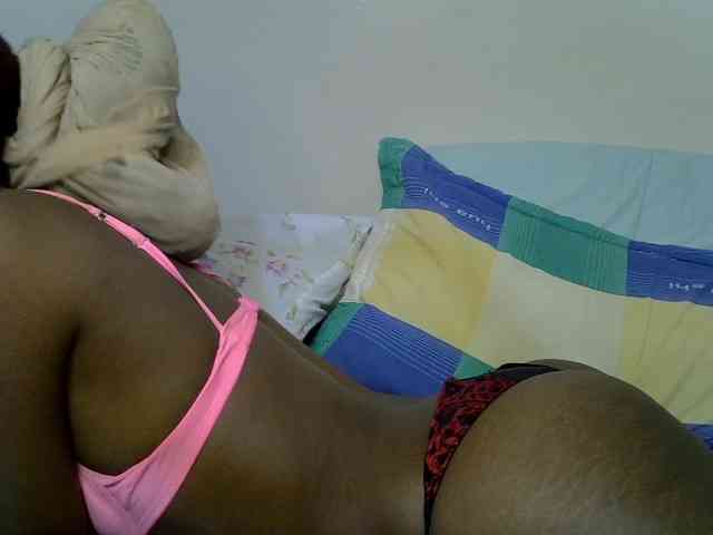 Velvet-luxe webcam
