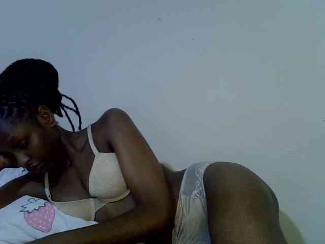Velvet-luxe webcam