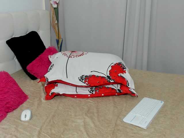 saradusk live cam on BongaCams