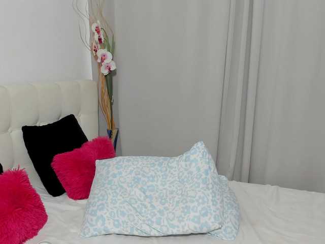 saradusk live cam on UnifiedCams