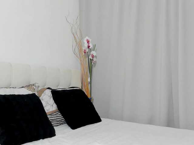 saradusk live cam on BongaCams
