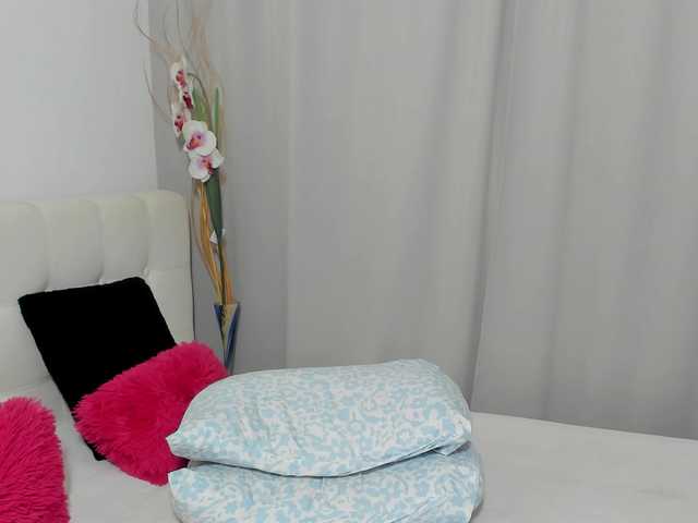 saradusk live cam on BongaCams