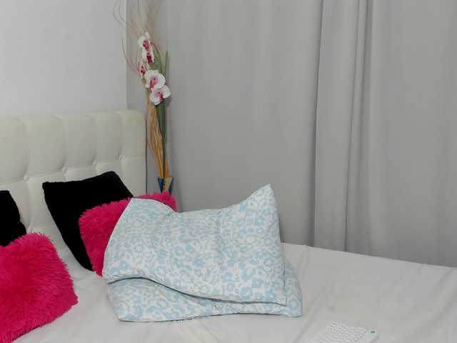 saradusk live cam on BongaCams
