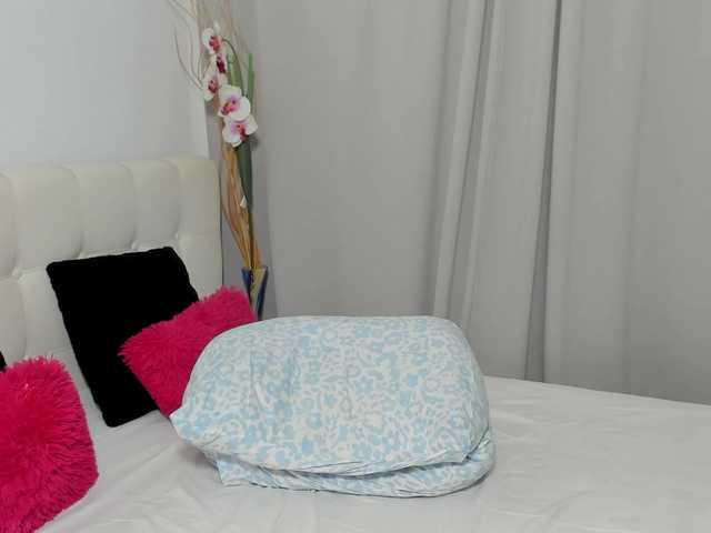 saradusk live cam
