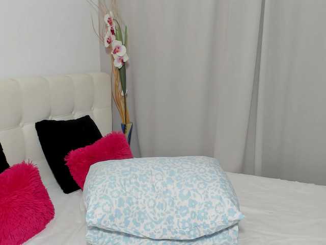 saradusk live cam