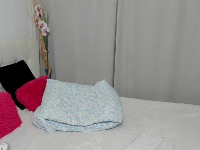 saradusk live cam on BongaCams