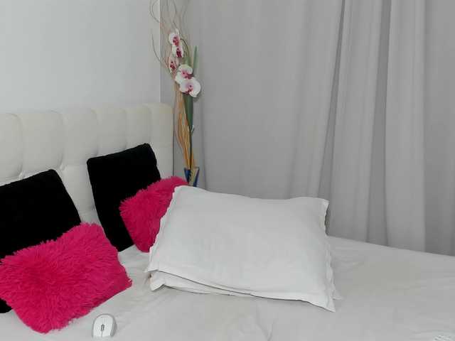 saradusk live cam on BongaCams