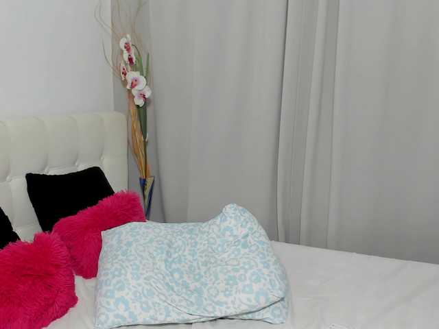 saradusk live cam on BongaCams