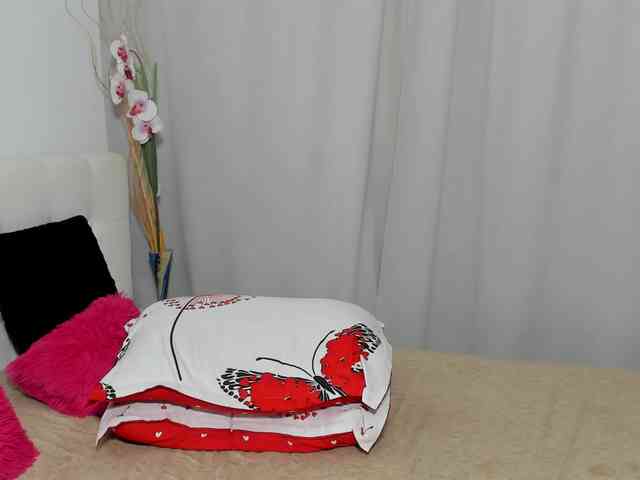 Modelo: saradusk