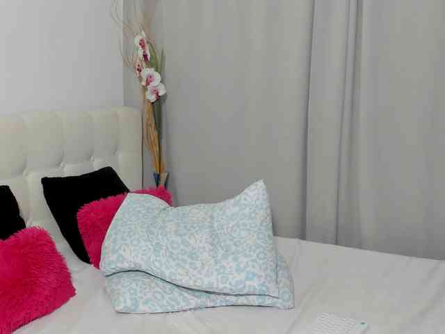 Modelo: saradusk