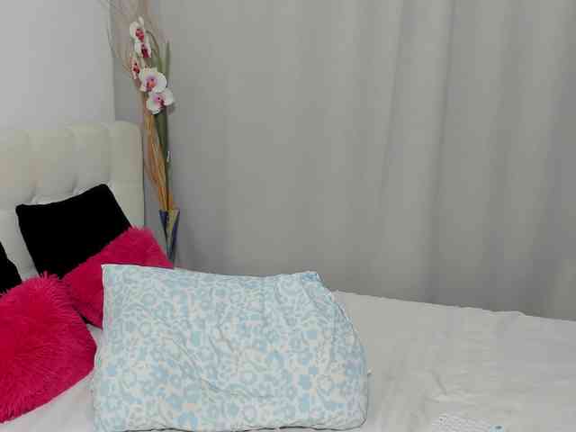 saradusk Sex Cam Show