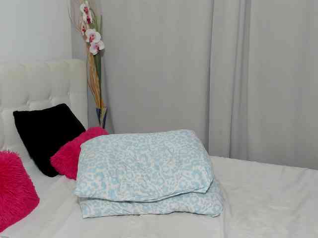 saradusk Sex Cam Show