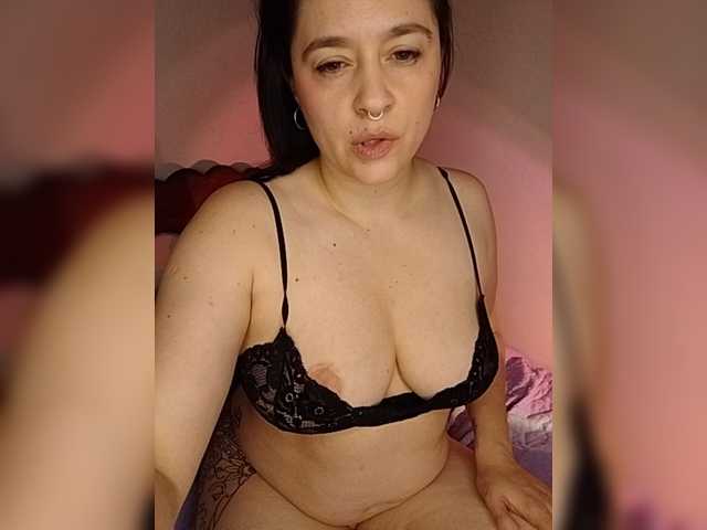 Soymiasexy1 live cam on BongaCams