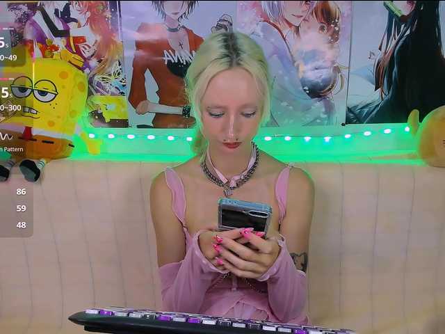KatiaNabiee live cam on BongaCams