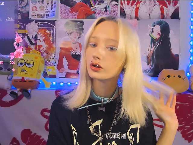 KatiaNabiee live cam on BongaCams