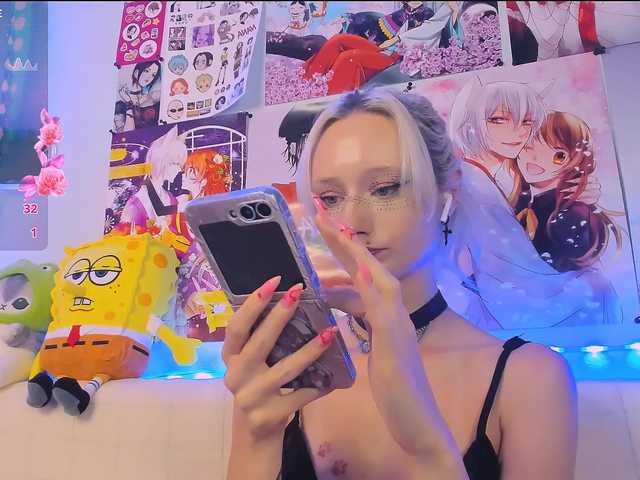 KatiaNabiee live cam on BongaCams