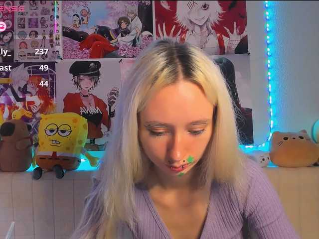 KatiaNabiee live cam on BongaCams