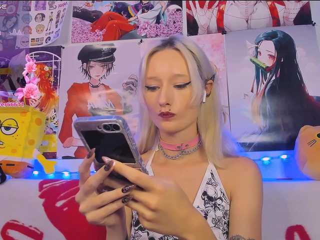 KatiaNabiee live webcam show