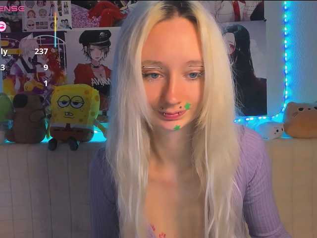 KatiaNabiee live cam on BongaCams