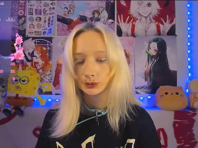 KatiaNabiee live webcam show