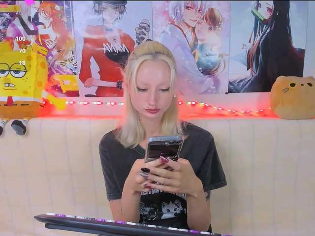 KatiaNabiee live cam on BongaCams