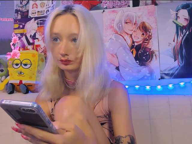 KatiaNabiee live cam on BongaCams