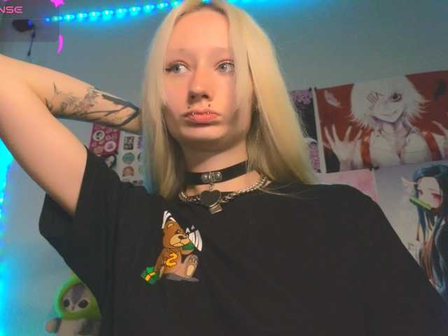 KatiaNabiee live cam on BongaCams
