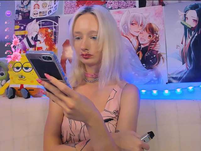 KatiaNabiee live cam on BongaCams