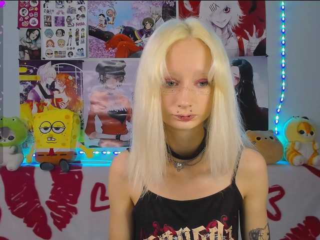 KatiaNabiee live cam on BongaCams