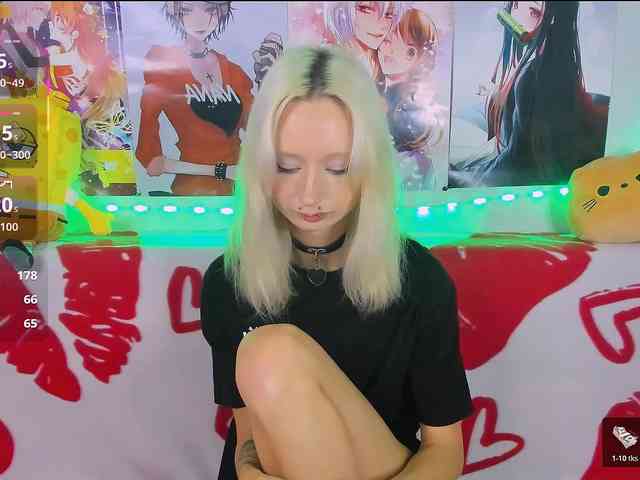 KatiaNabiee webcam