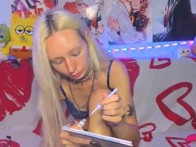 KatiaNabiee webcam
