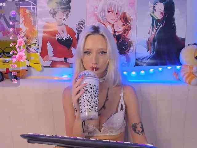 KatiaNabiee webcam