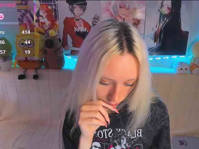 KatiaNabiee webcam