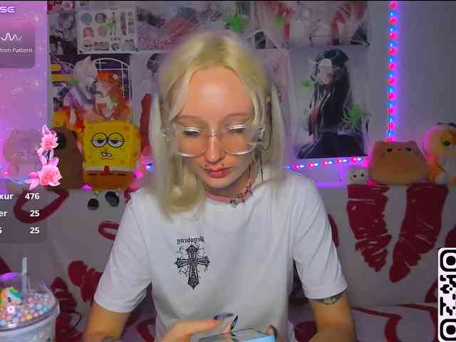 KatiaNabiee webcam