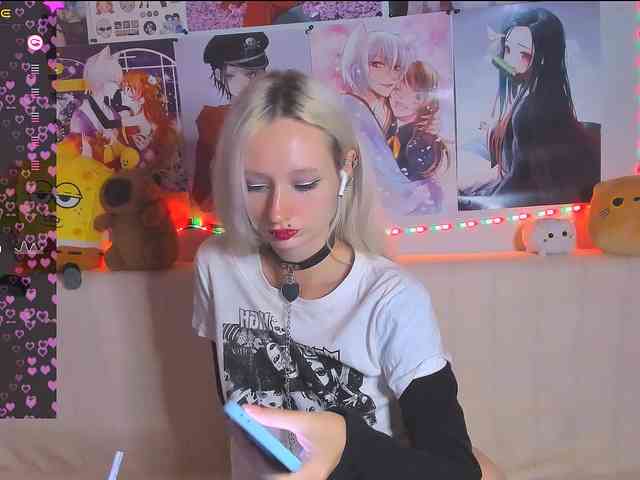 KatiaNabiee webcam