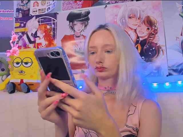 KatiaNabiee webcam