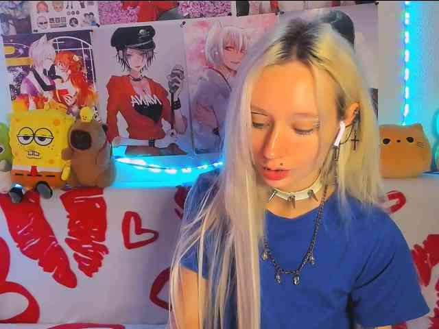 KatiaNabiee webcam