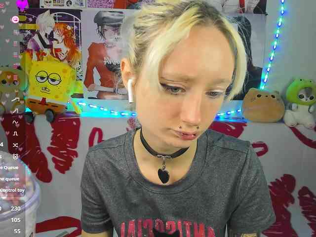 KatiaNabiee webcam