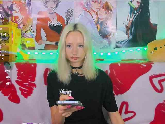 KatiaNabiee webcam