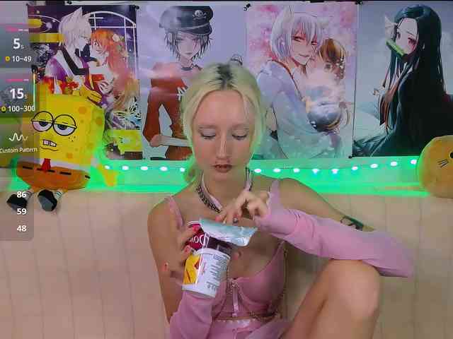 Model: KatiaNabiee