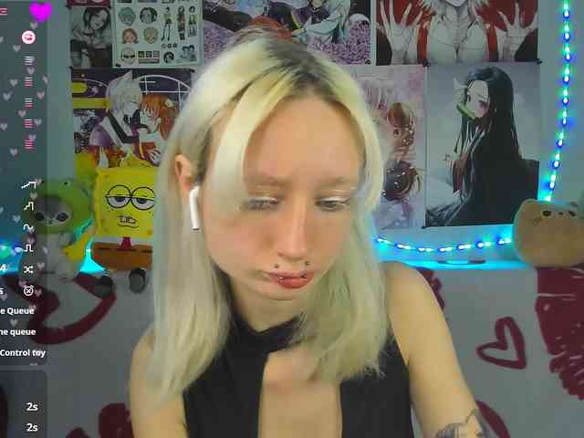 KatiaNabiee webcam
