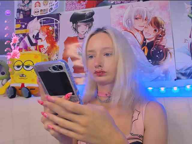 KatiaNabiee webcam