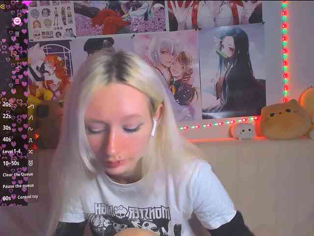 KatiaNabiee webcam