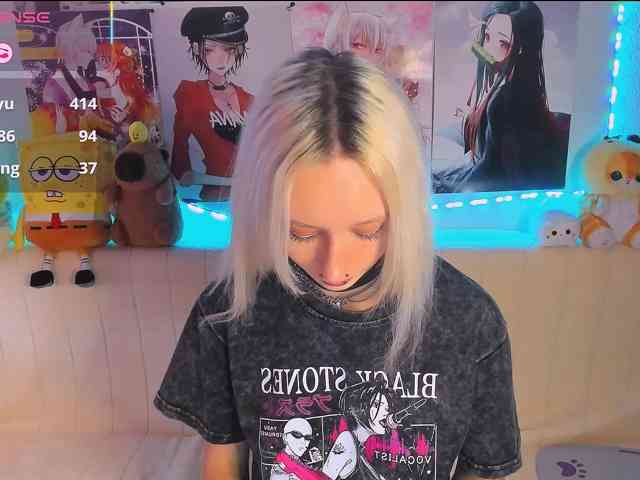 KatiaNabiee webcam
