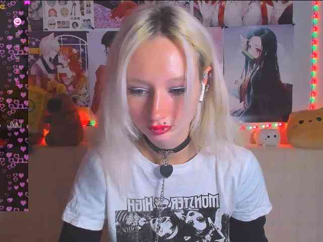 KatiaNabiee webcam