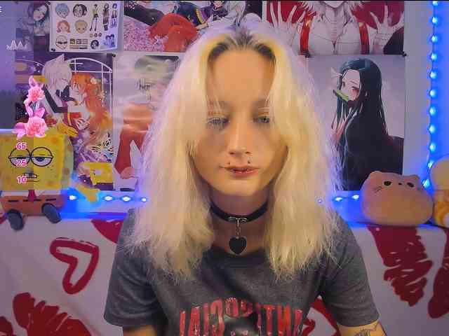 KatiaNabiee webcam