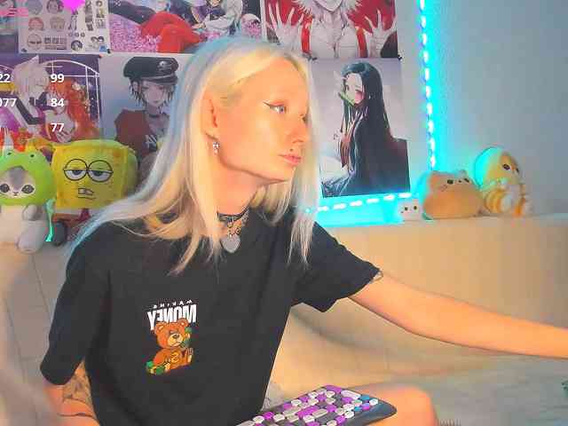 KatiaNabiee webcam